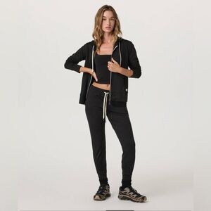 Vuori Halo Performance Hoodie 2.0 ✨perfect condition ✨